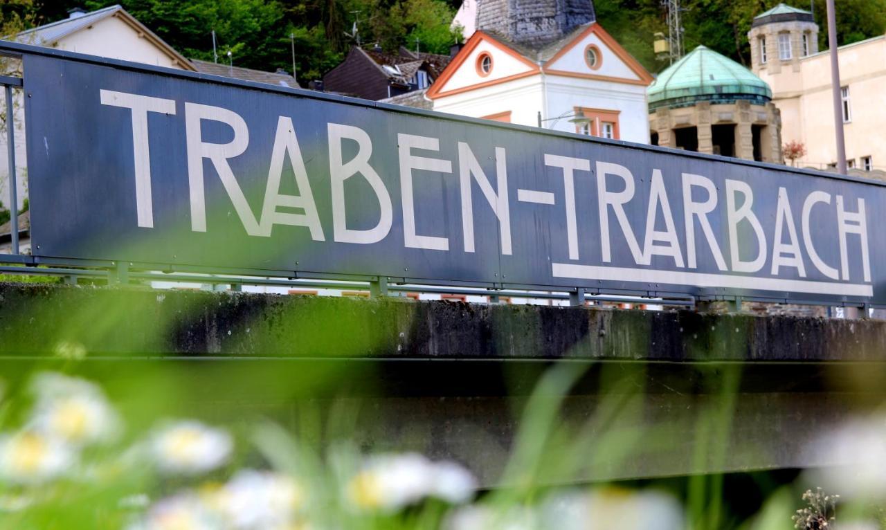 Moselromance - Luxusapartment - Grosse Terrasse - Ruhige Lage Traben-Trarbach Kültér fotó