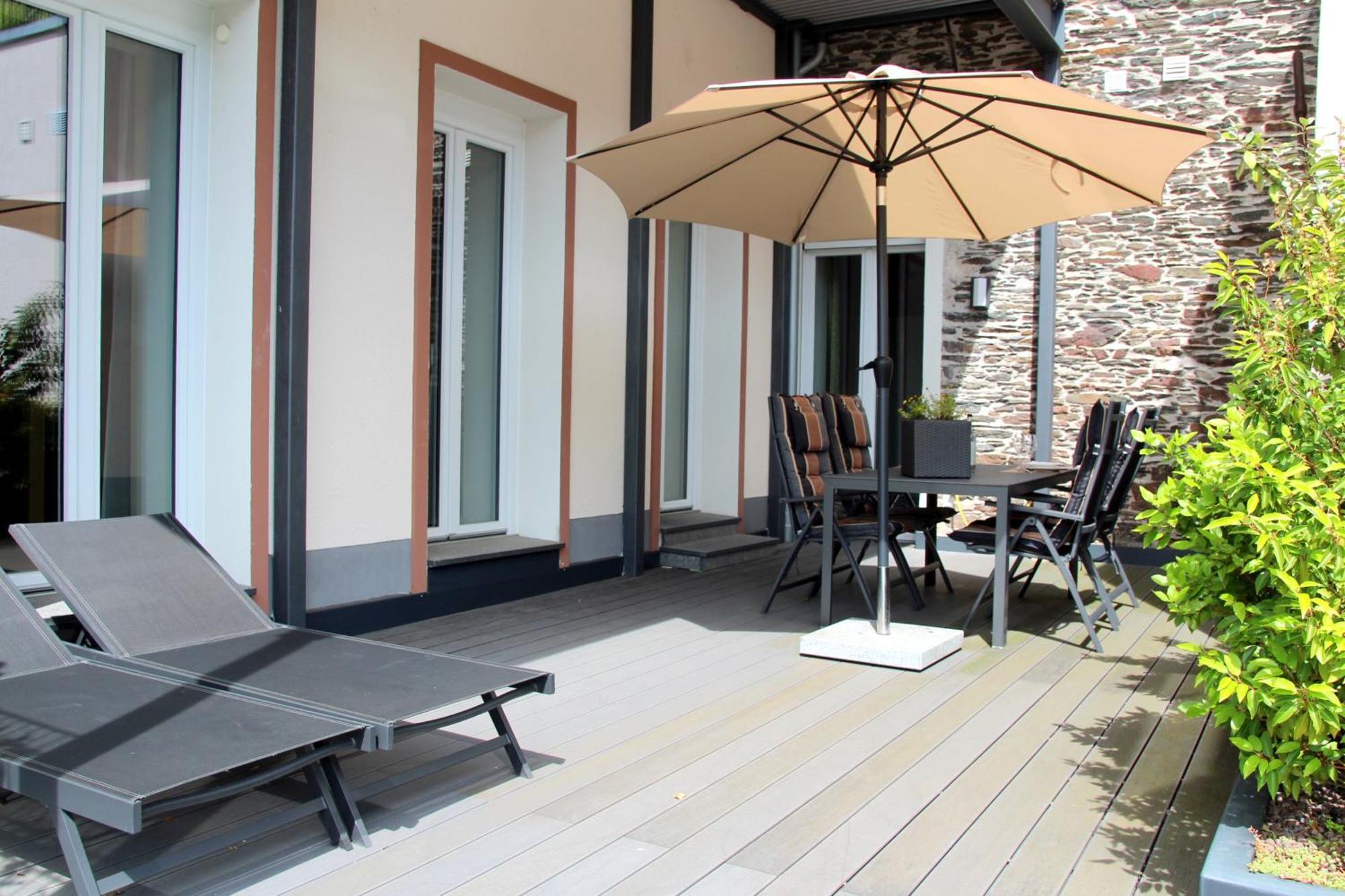 Moselromance - Luxusapartment - Grosse Terrasse - Ruhige Lage Traben-Trarbach Kültér fotó