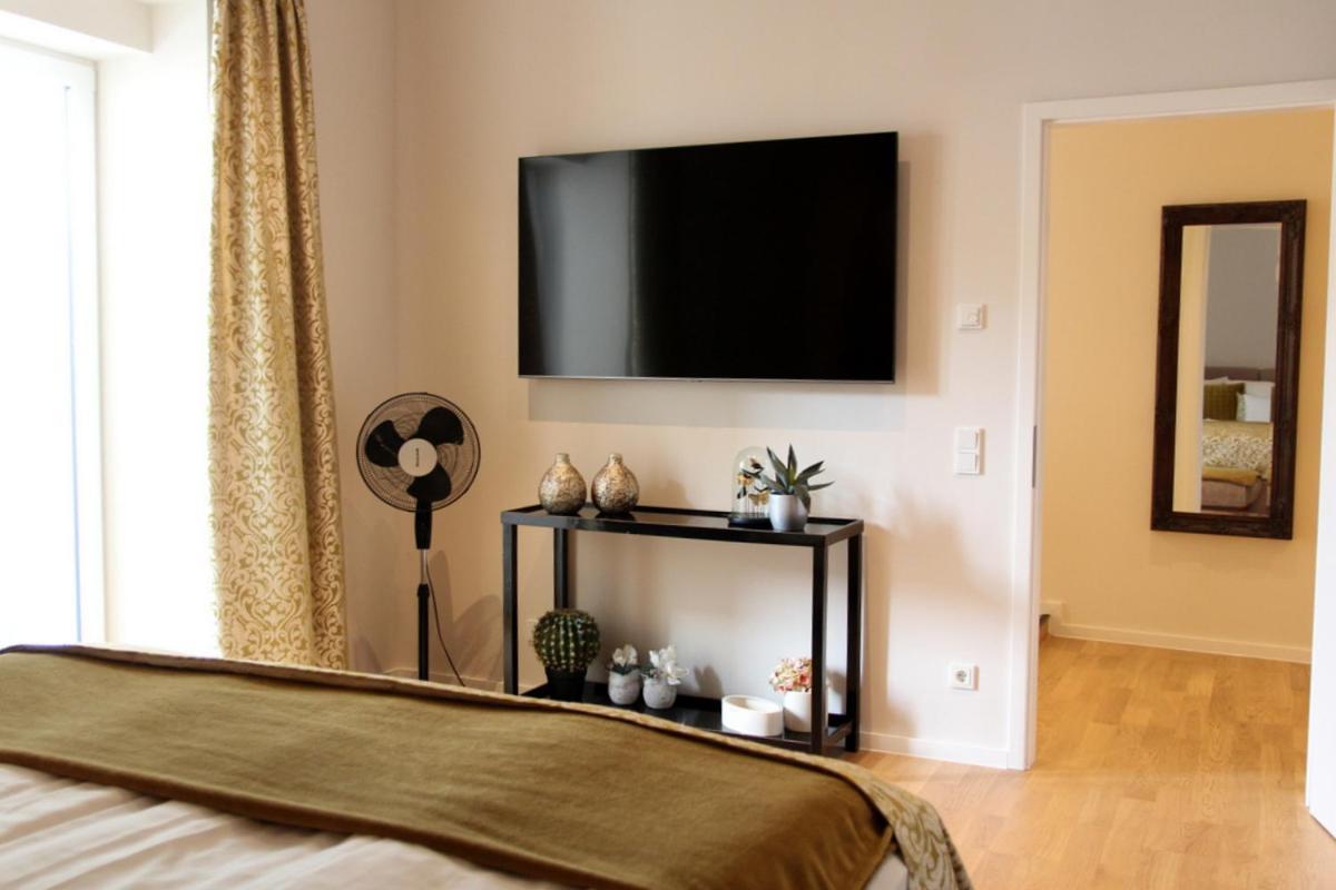 Moselromance - Luxusapartment - Grosse Terrasse - Ruhige Lage Traben-Trarbach Kültér fotó